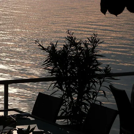 Seehotel Leoni ホテル
