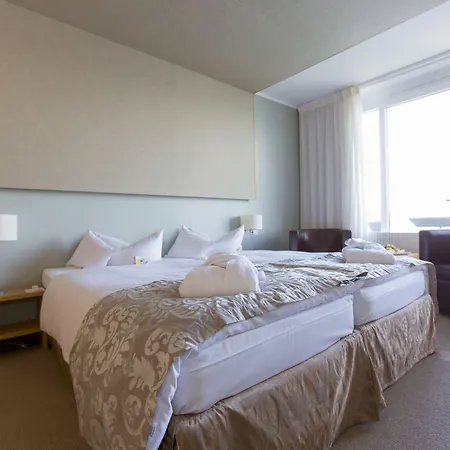 ホテル Seehotel Leoni