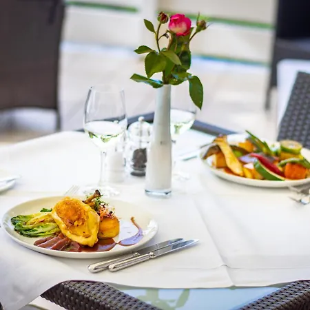 Otel Seehotel Leoni Berg am Starnberger See