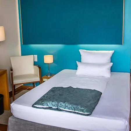 Seehotel Leoni Otel 4*